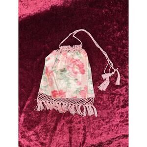 Vintage Cinch Top Floral Fabric Handbag Crochet Trim Tassel Pouch Pink and White